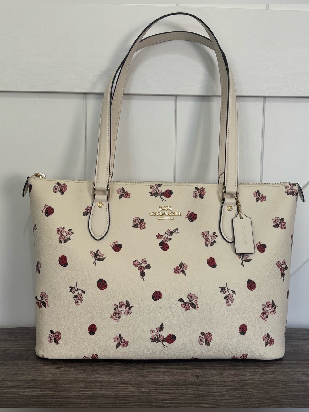 Coach Gallery Tote in Ladybug 🐞 Floral Print